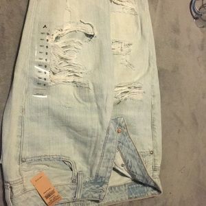 AEO Denim Tomgirl ripped jeans